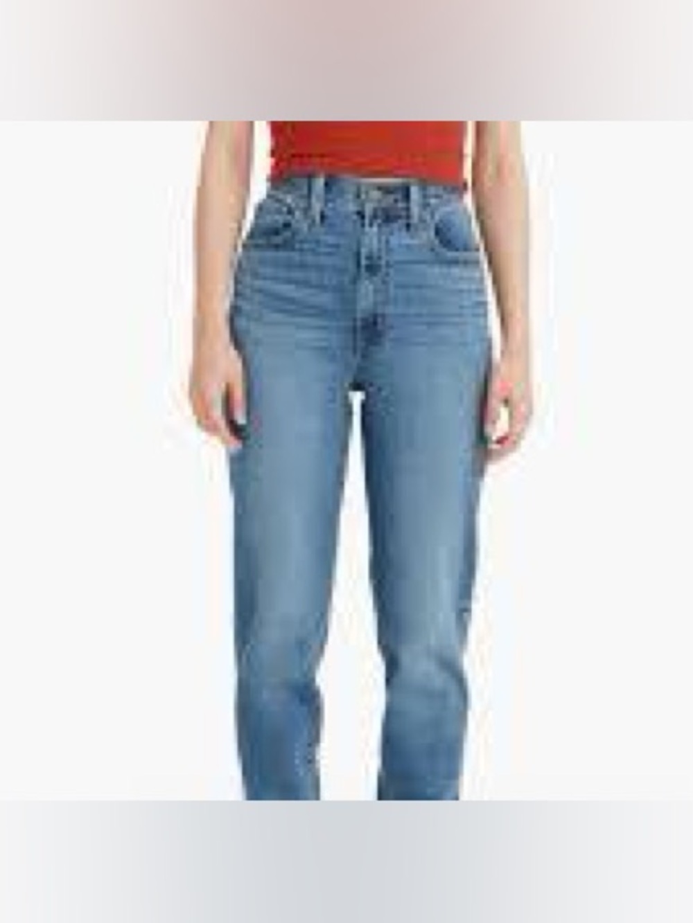 LEVI’S, the high waisted Mom jeans!